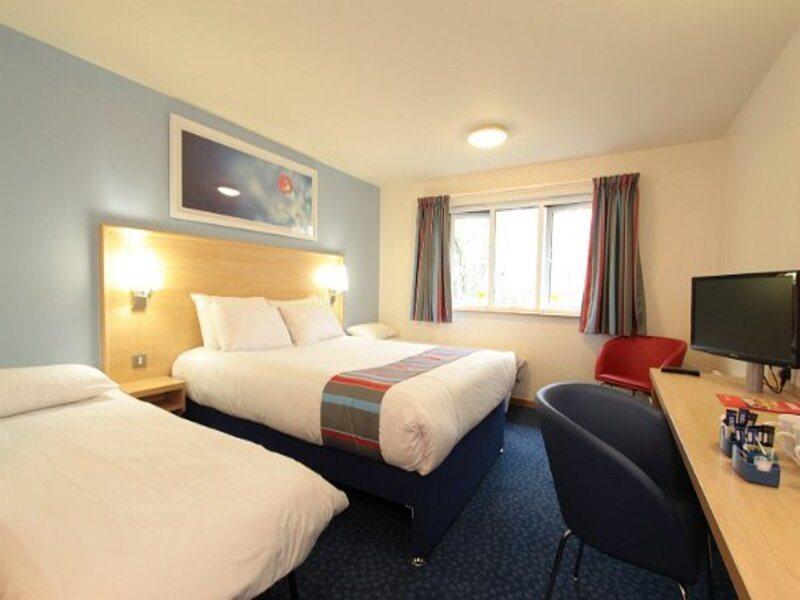 Travelodge Shrewsbury Battlefield Екстериор снимка