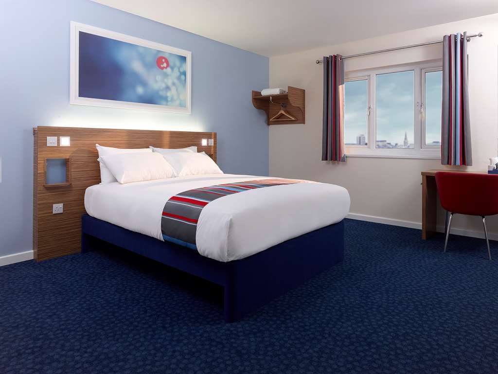 Travelodge Shrewsbury Battlefield Стая снимка